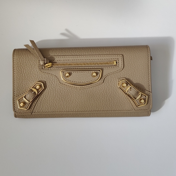 Authentic BALENCIAGA Chevre Gold Metallic Edge Hardware Zip Around Wallet - Picture 10 of 11